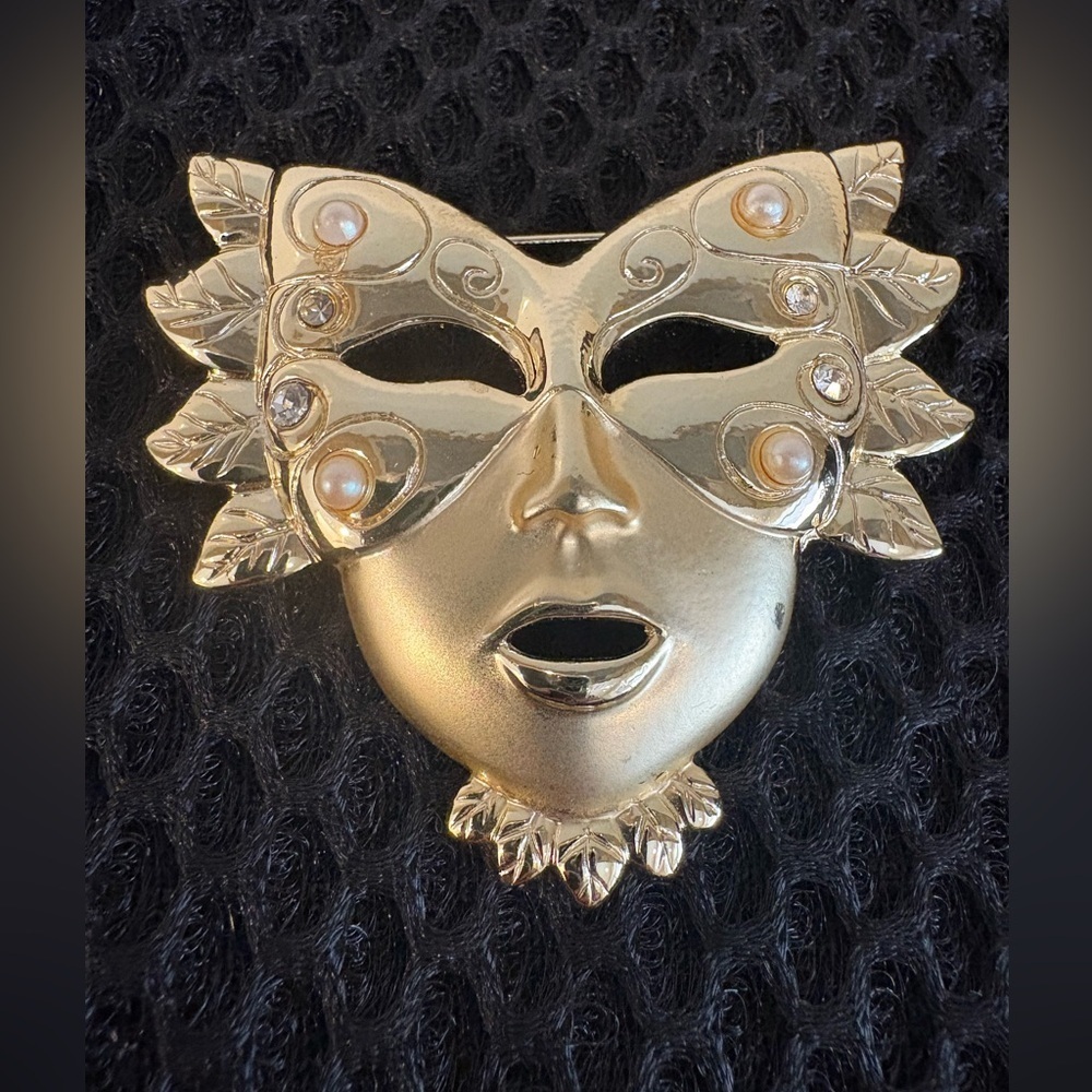 Venetian Carnival Mask Gold-Brooch Pin with Rhinestones & Pearls Mardi Gras Mask